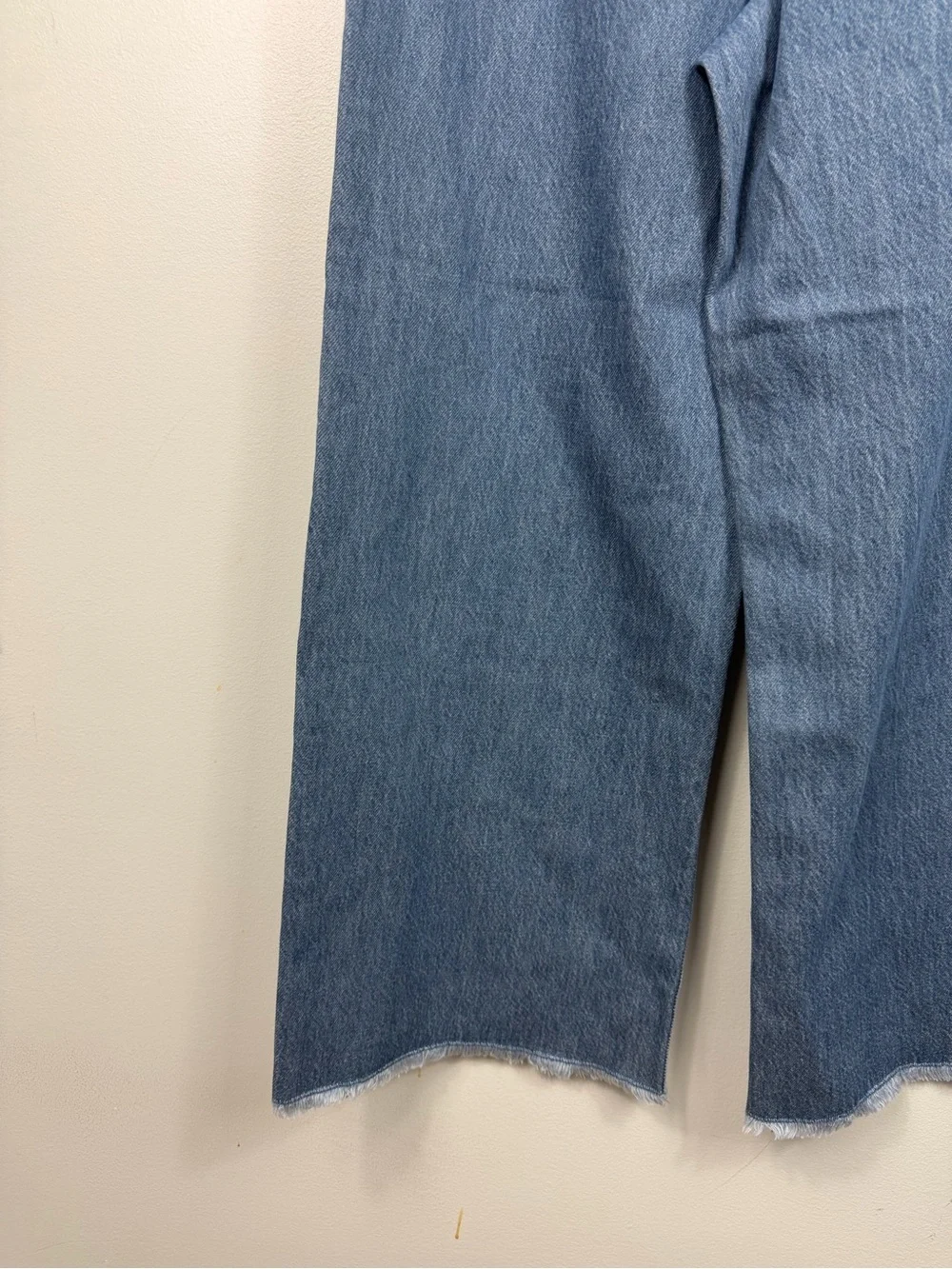 Venus Womens High Rise Wide Leg Jeans Size 10 Medium Wash Raw Fringed Hem Crop